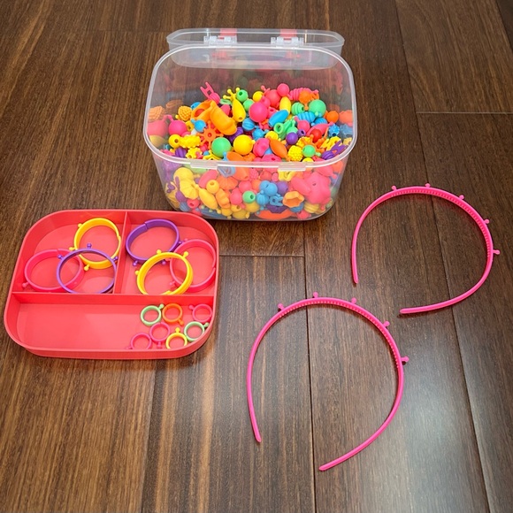 Other - EUC Kids Bead Bracelet & Headband Craft Kit